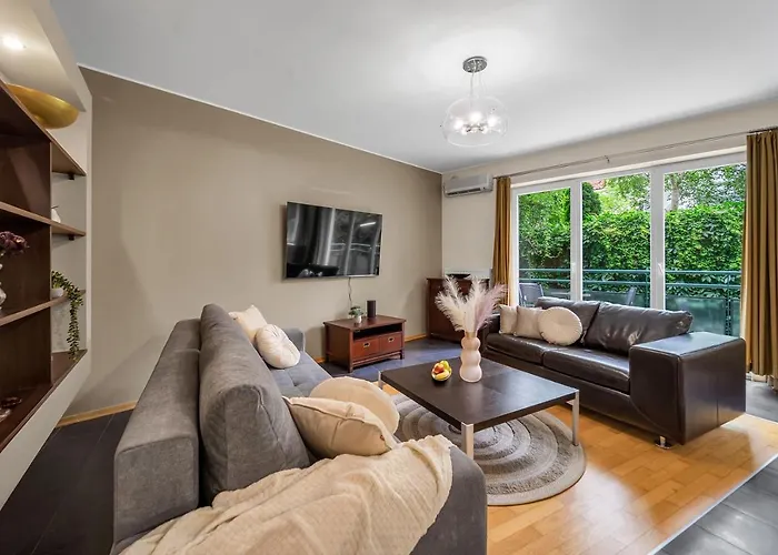 90m2 Prestige - Parking & Jacuzzi & Aircon By Rentujemy * وارسو