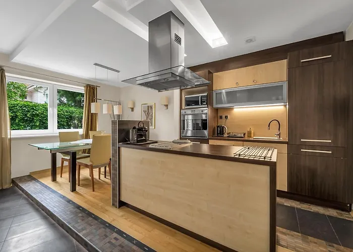 90m2 Prestige - Parking & Jacuzzi & Aircon By Rentujemy *