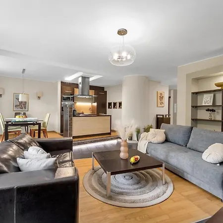 90m2 Prestige - Parking & Jacuzzi & Aircon By Rentujemy 아파트 바르샤바