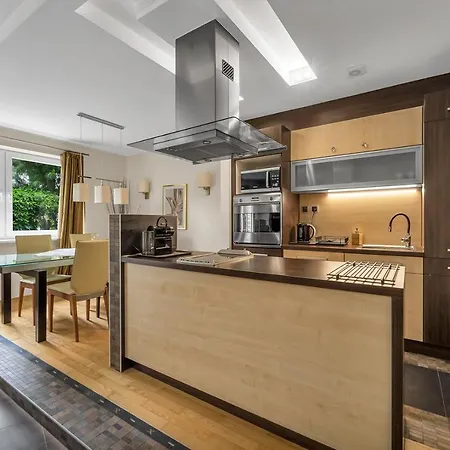 90m2 Prestige - Parking & Jacuzzi & Aircon By Rentujemy *