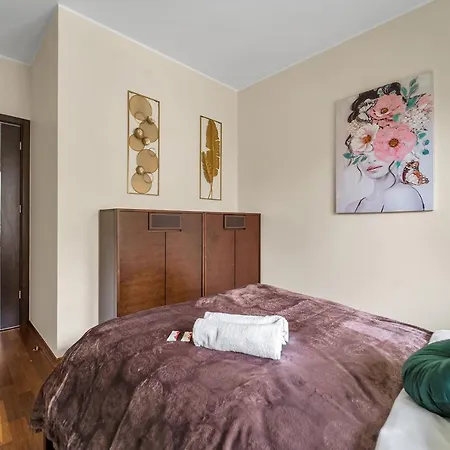 Apartment 90m2 Prestige - Parking & Jacuzzi & Aircon By Rentujemy