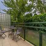 90m2 Prestige - Parking & Jacuzzi & Aircon By Rentujemy 아파트 *
